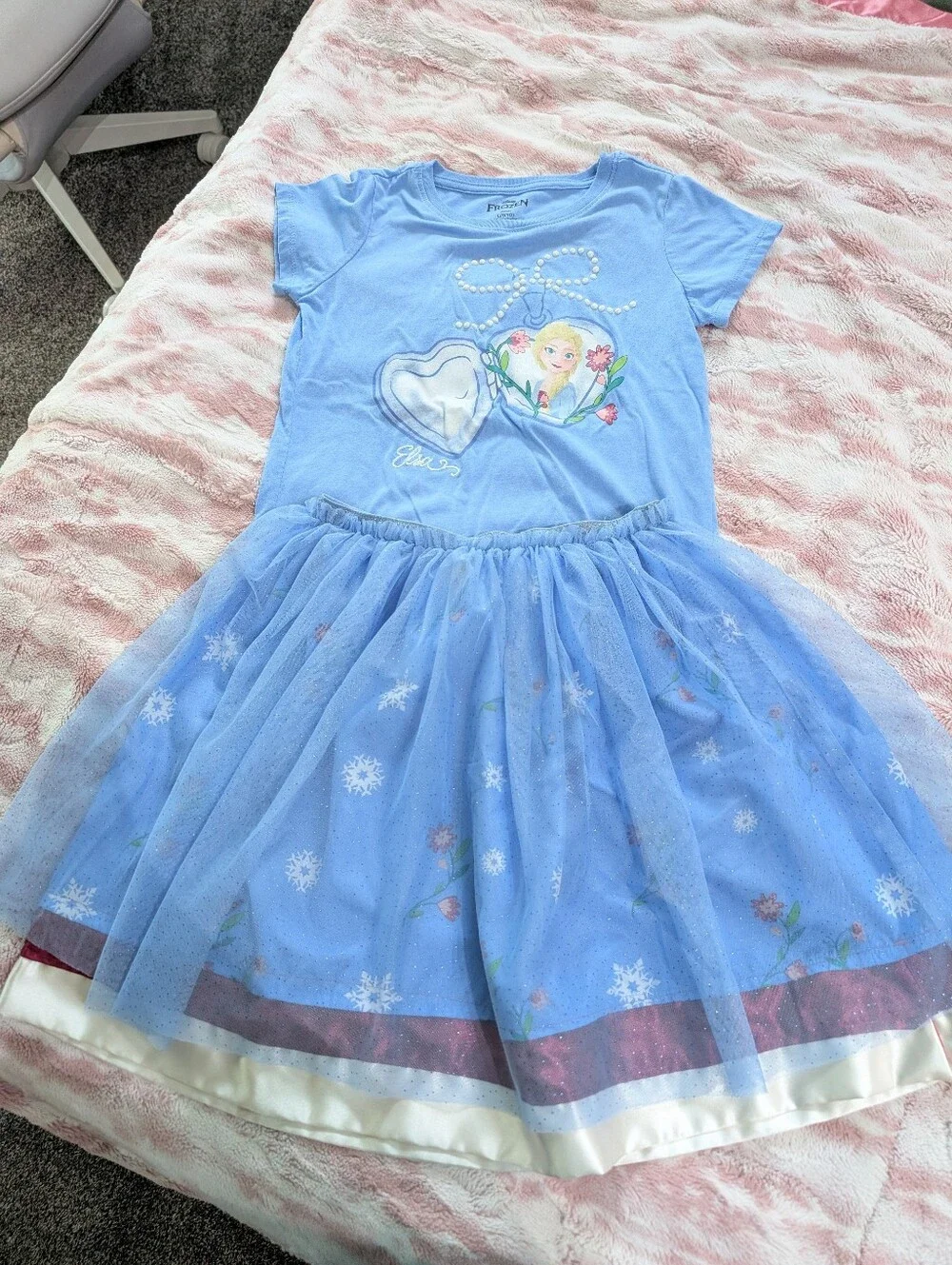 Lot of 5 Adorable Girls' Disney Princess Outfits Size 9-10
